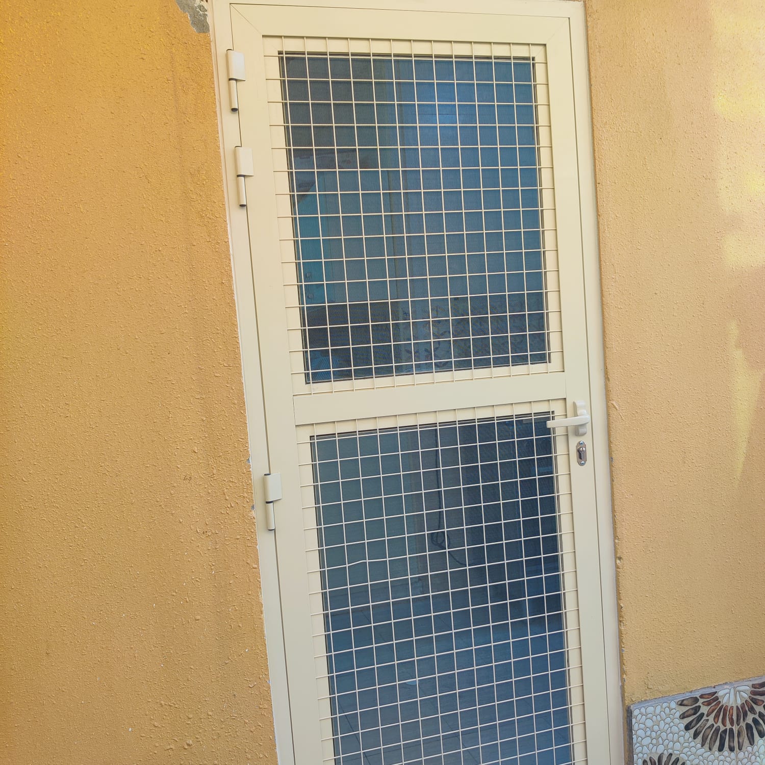 Aluminium Door - Photo 6