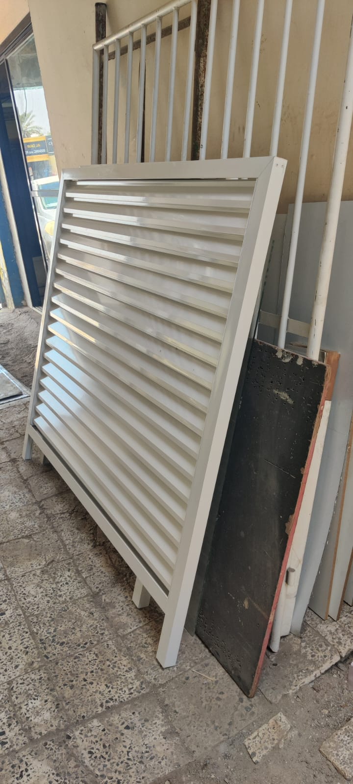 Louver Partition - Photo 2