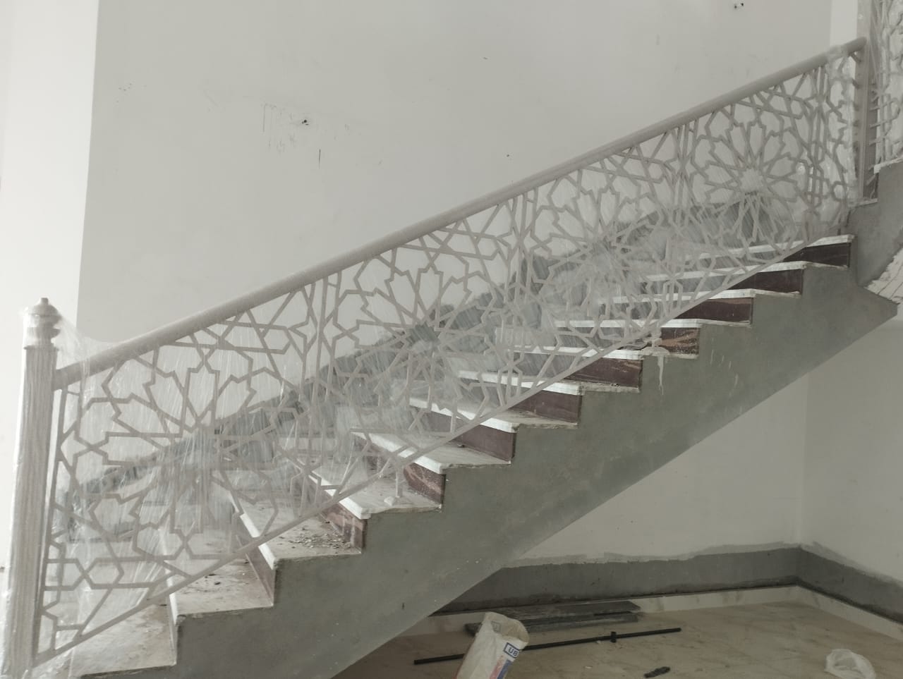 Aluminium Handrails - Photo 13