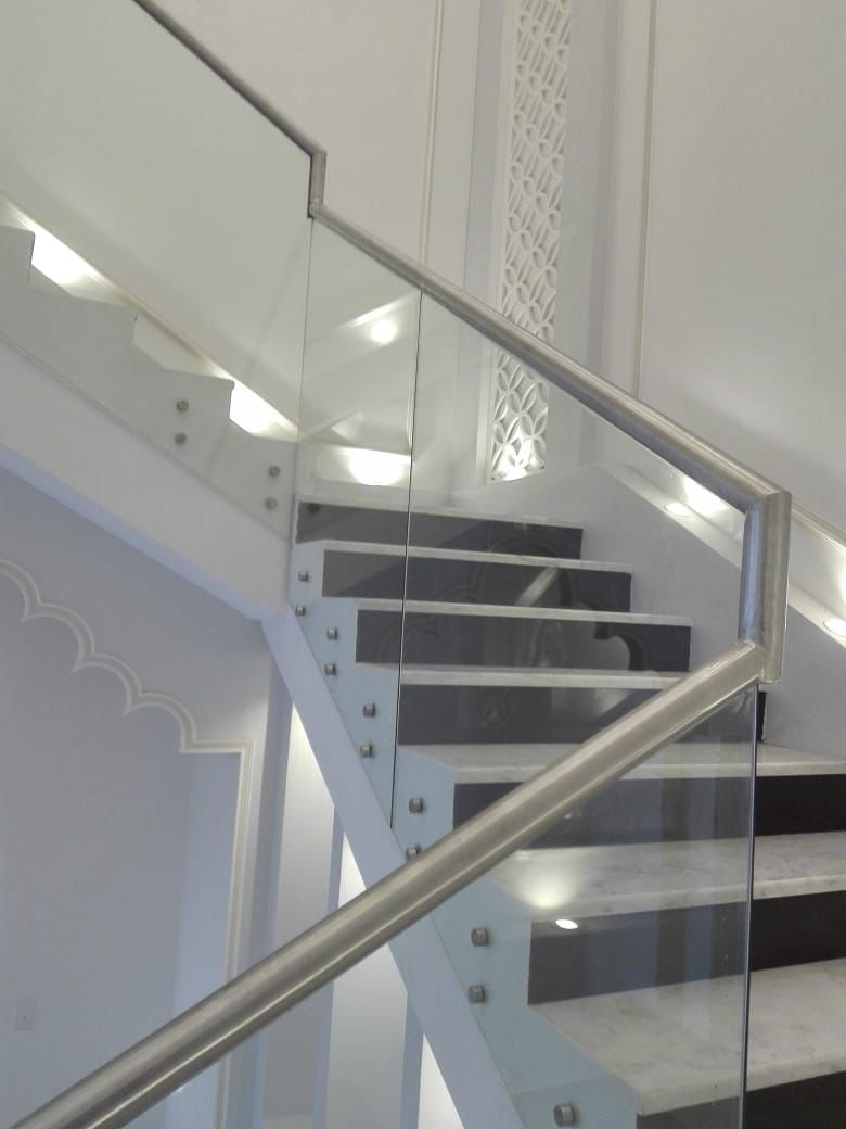 Aluminium Handrails - Photo 5