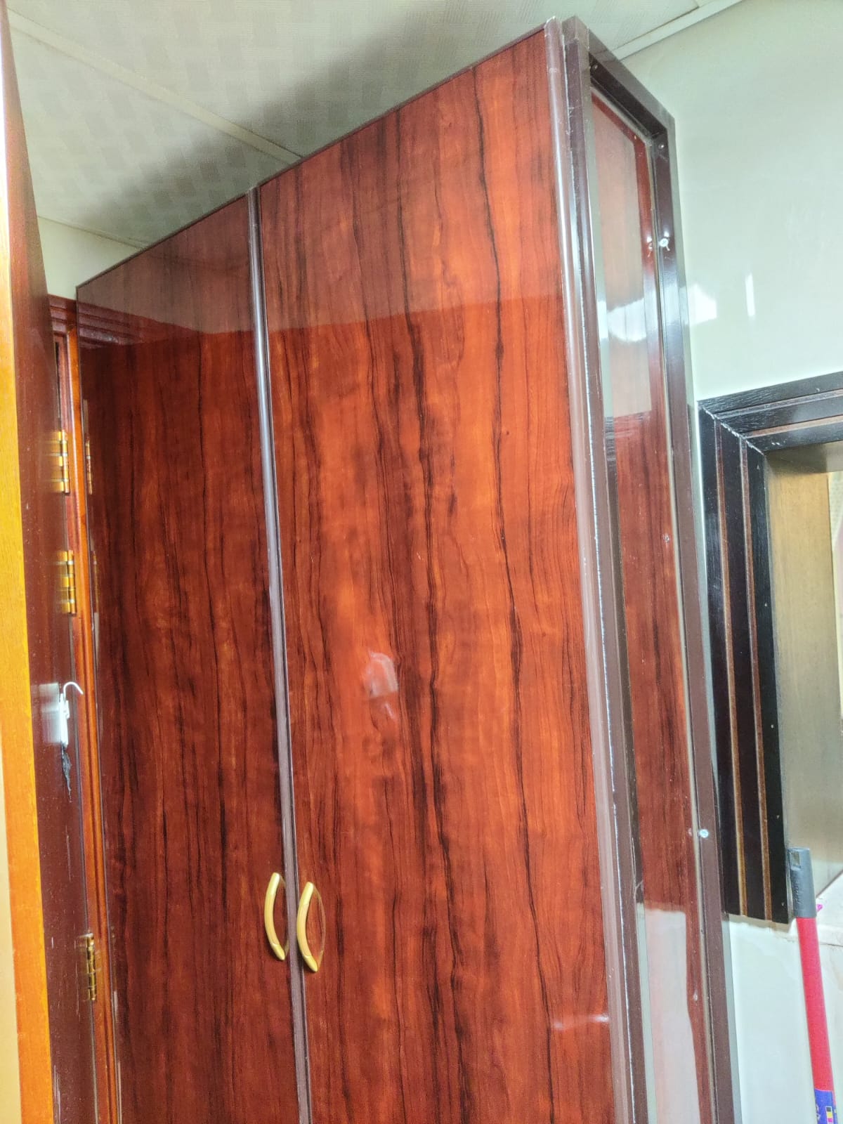 Kitchen Cabinet - Photo 21