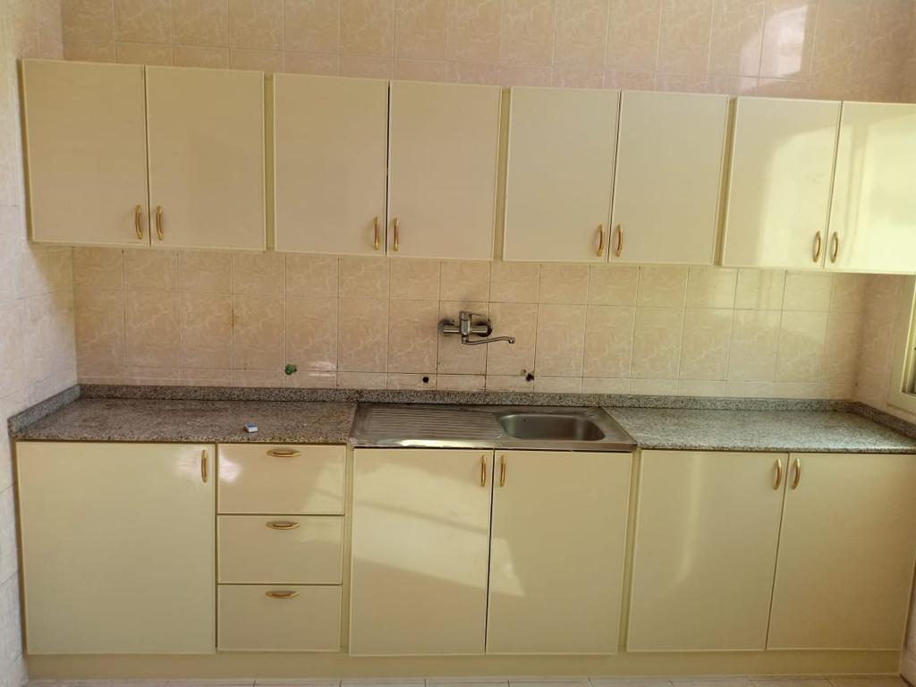 Kitchen Cabinet - Photo 41